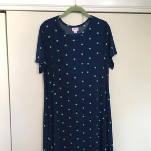Size Medium LuLaRoe Carly